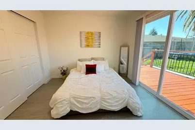 22947 Sutro St, Hayward, CA 94541 - Photo 9