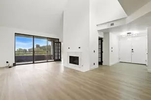 4728 Park Encino Ln 318, Encino, CA 91436 - Photo 9