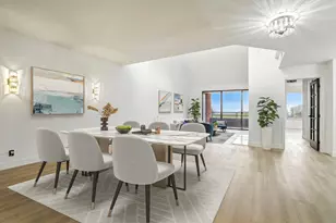 4728 Park Encino Ln 318, Encino, CA 91436 - Photo 3