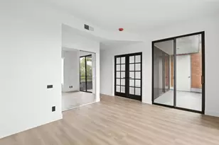 4728 Park Encino Ln 318, Encino, CA 91436 - Photo 15