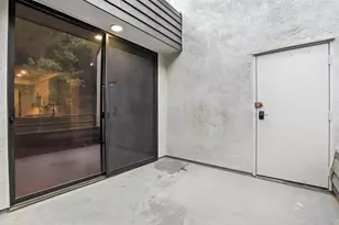 4728 Park Encino Ln 318, Encino, CA 91436 - Photo 27