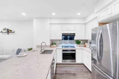 1013 Onofrio Ln 2, San Jose, CA 95131 - Photo 7