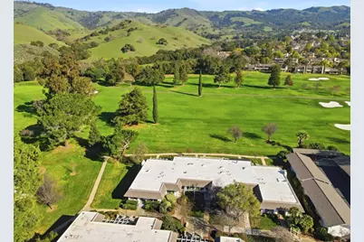 5081 Cribari Blfs, San Jose, CA 95135 - Photo 33