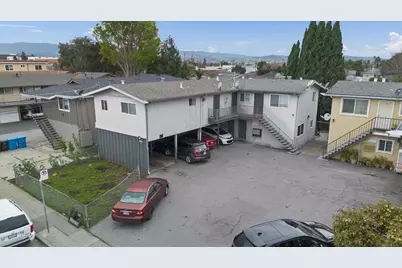 545 Hampshire Ave, Redwood City, CA 94063 - Photo 1