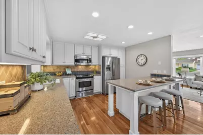 935 El Rio Dr, San Jose, CA 95125 - Photo 7