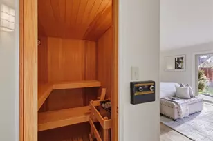 2026 Fairmont Dr, San Mateo, CA 94402 - Photo 49