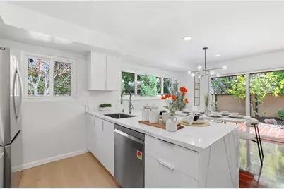 1204 Blackberry Ter, Sunnyvale, CA 94087 - Photo 7