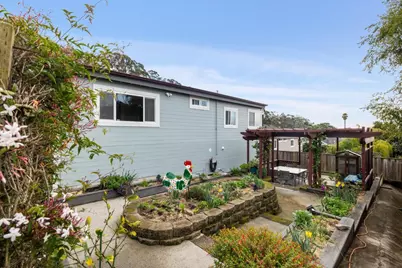 261 Coral Reef Ave, El Granada, CA 94018 - Photo 43