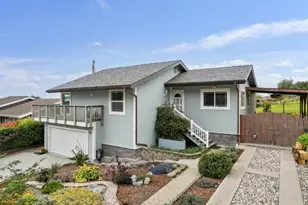 261 Coral Reef Ave, El Granada, CA 94018 - Photo 3