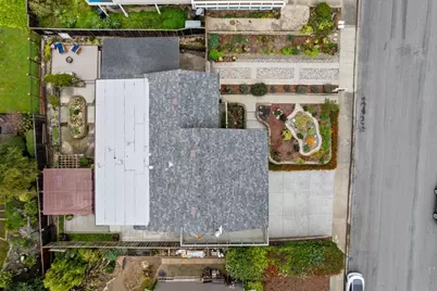 261 Coral Reef Ave, El Granada, CA 94018 - Photo 49