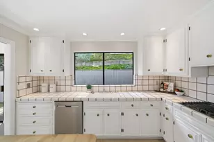 3181 Brittan Ave, San Carlos, CA 94070 - Photo 21