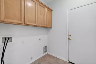 3119 Tintorera Way, Sacramento, CA 95833 - Photo 25