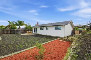 383 River View Dr, San Jose, CA 95111 - Photo 27