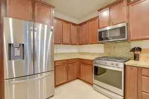 542 Cadiz Dr, Hollister, CA 95023 - Photo 7