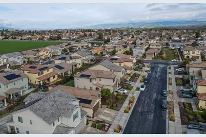 542 Cadiz Dr, Hollister, CA 95023 - Photo 37