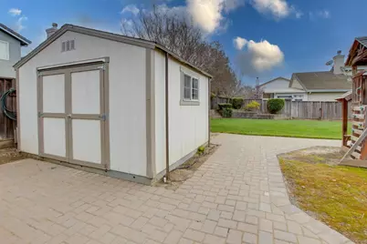 740 Hillock, Hollister, CA 95023 - Photo 45