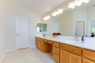 740 Hillock, Hollister, CA 95023 - Photo 37