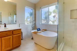 740 Hillock, Hollister, CA 95023 - Photo 35