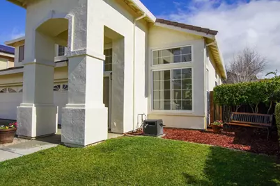 740 Hillock, Hollister, CA 95023 - Photo 5