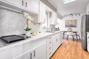 1027 Crestview Dr, Millbrae, CA 94030 - Photo 5