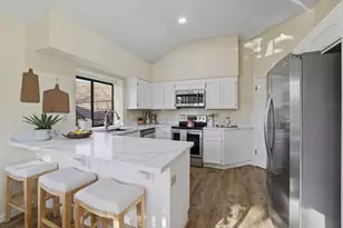 7527 Morevern Cir, San Jose, CA 95135 - Photo 9