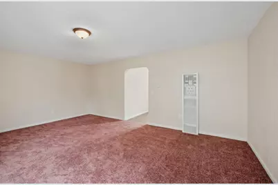 6928 Fresno St, Oakland, CA 94605 - Photo 7