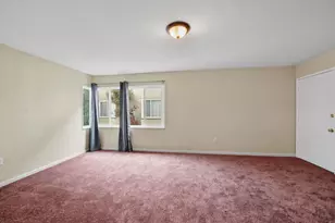 6928 Fresno St, Oakland, CA 94605 - Photo 5