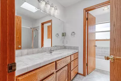 2425 Becker Ct, Modesto, CA 95358 - Photo 15