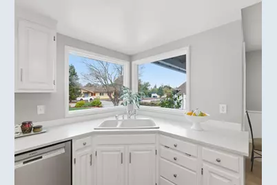 1326 Don Kirk St, Los Altos, CA 94024 - Photo 15