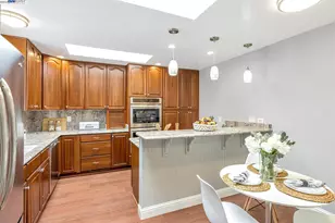 2260 Romey Ln, Hayward, CA 94541 - Photo 9