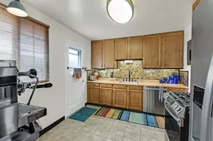 1184 Escalero Ave, Pacifica, CA 94044 - Photo 17