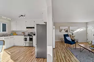 404 Monterey Ave, Capitola, CA 95010 - Photo 17