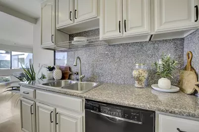 1919 Alameda De Las Pulgas 140, San Mateo, CA 94403 - Photo 15