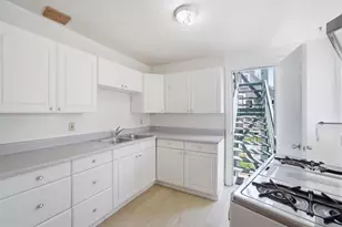 2325-2327 Bryant St, San Francisco, CA 94110 - Photo 23