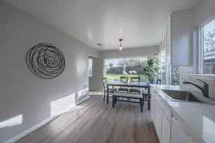 18594 Northridge Dr, Salinas, CA 93906 - Photo 11