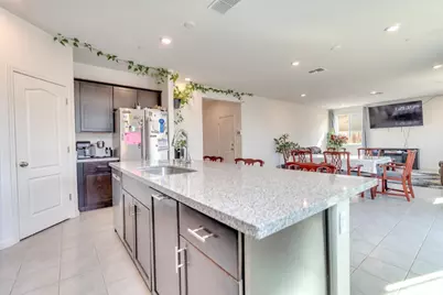 341 Manchester Dr, Los Banos, CA 93635 - Photo 11