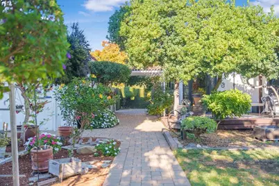 17235 Hill Rd, Morgan Hill, CA 95037 - Photo 23