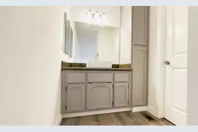 25164 Copa Del Oro Drive Dr 104, Hayward, CA 94545 - Photo 21