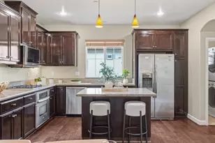 1745 Hillebrant Pl, Santa Clara, CA 95050 - Photo 9