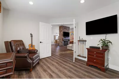 7945 Caledonia Dr, San Jose, CA 95135 - Photo 19