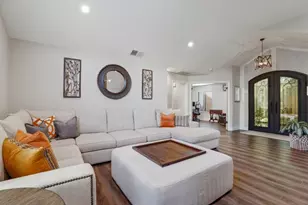 7945 Caledonia Dr, San Jose, CA 95135 - Photo 9