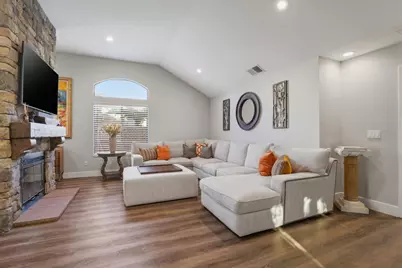 7945 Caledonia Dr, San Jose, CA 95135 - Photo 11