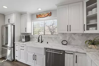7945 Caledonia Dr, San Jose, CA 95135 - Photo 17