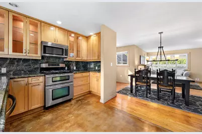 624 Riverview Dr, Capitola, CA 95010 - Photo 17