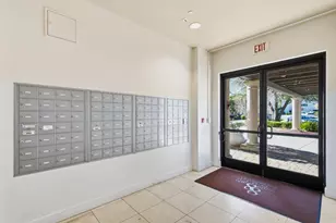 88 S Broadway 1302, Millbrae, CA 94030 - Photo 33