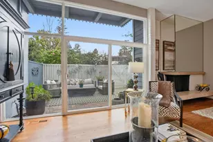 653 Fox Ct, Redwood City, CA 94061 - Photo 3