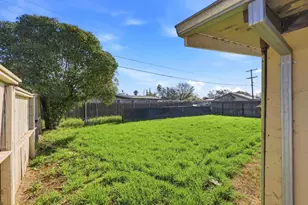 203 W Pearl Ave, Stockton, CA 95207 - Photo 39