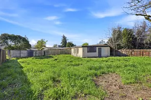 203 W Pearl Ave, Stockton, CA 95207 - Photo 49