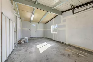 203 W Pearl Ave, Stockton, CA 95207 - Photo 35