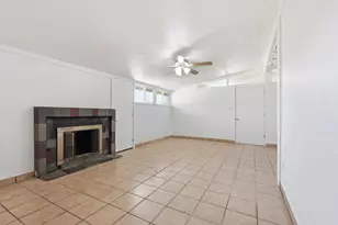 203 W Pearl Ave, Stockton, CA 95207 - Photo 11